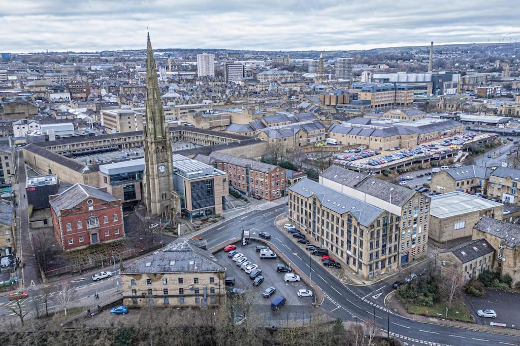 Chic Mill Conversion Beside Piece Hall & Eureka! Halifax Eksteriør billede